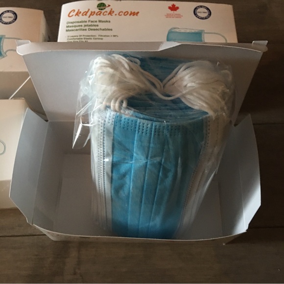 4 boxes - CRDPACK DISPOSABLE FACE MASK - 50pcs per box  (NEW) - Picture 4 of 4